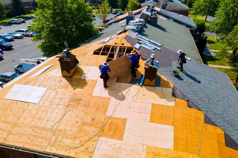 Choosing a Roofing Contractor for a Business: The 2026 Commercial Vetting Guide
