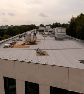 Expert Shopping Center Roofing Contractor in Castle Rock, WA