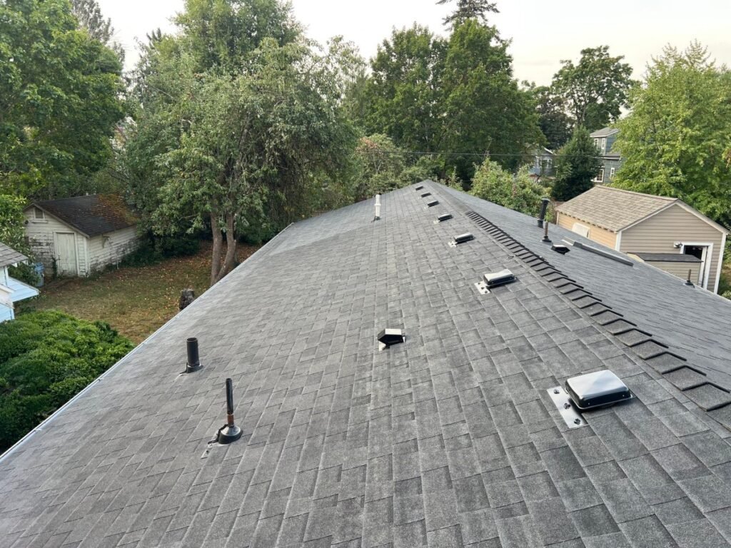 New Roof Construction in the PNW: A Builder’s Guide to Quality & Coordination