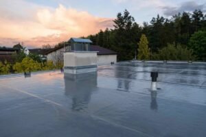 TPO Roofing Systems in Longview, WA: A Commercial Property Buying Guide